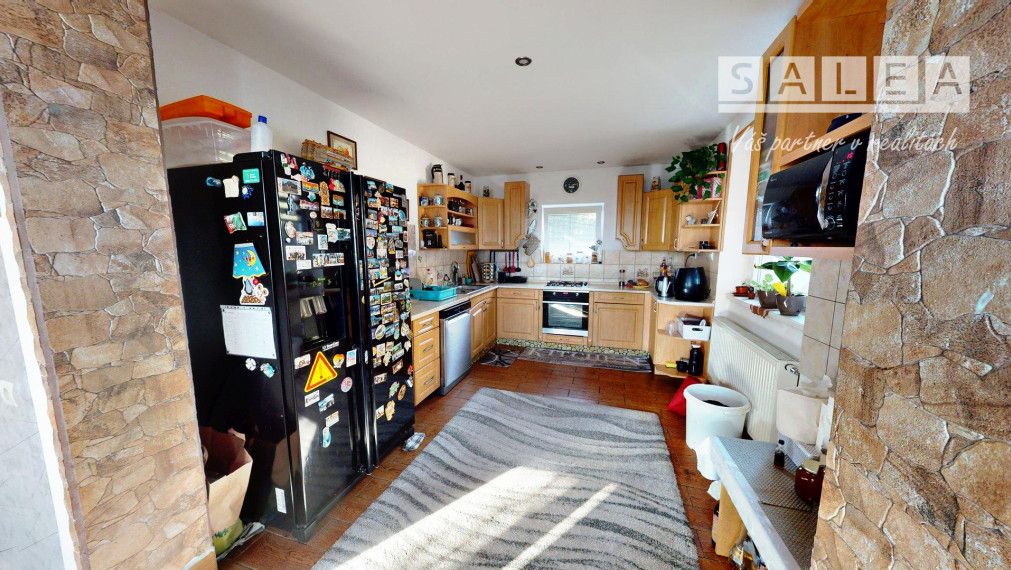 Trojpodlažný RD s veľkou záhradou v Moldave nad Bodvou