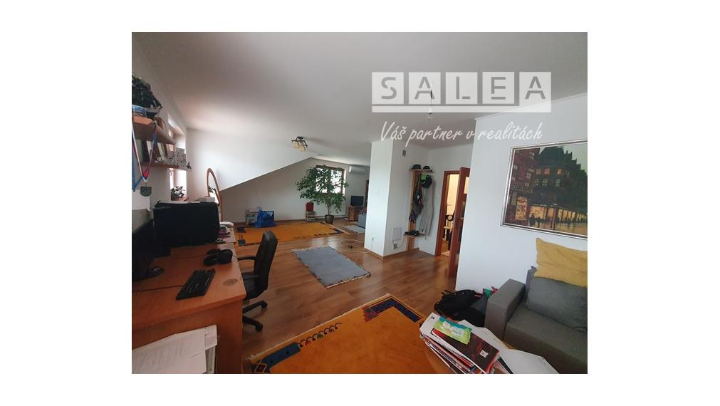 Zaujímavý 4-izbový Rodinný dom (1167m2) Vodárenská Piešťany