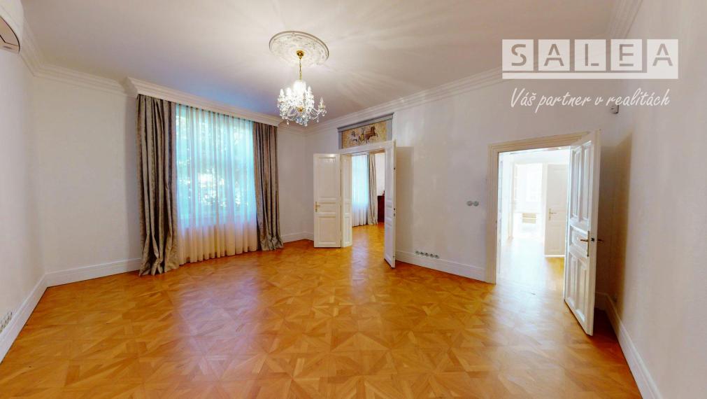 Rodinný dom vhodný na bývanie alebo reprezentatívne kancelárske priestory