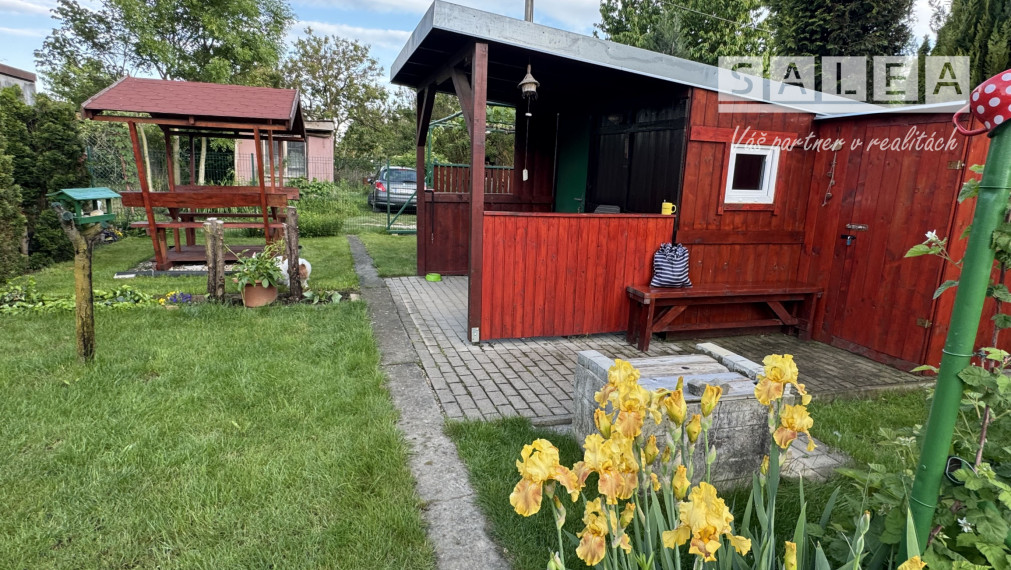 Krásna záhrada v Kráľovej nad Váhom 260 m2 v OV