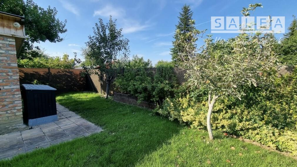 Krásna záhrada v Šali 305 m2 s chatkou pri futbalovom štadióne