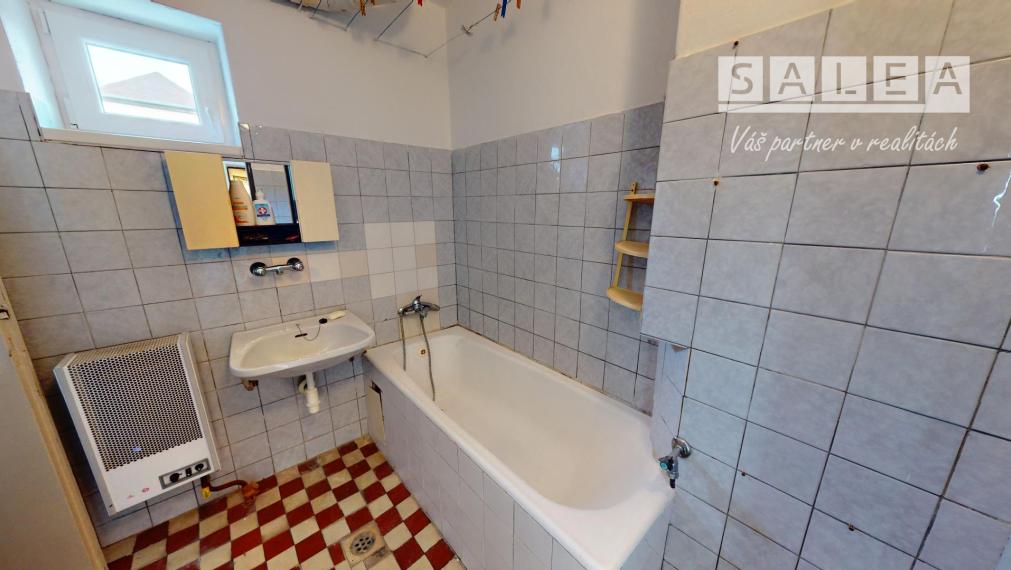 Rodinný dom 1087m2 vlast. parkovanie Brunovce pri Piešťanoch