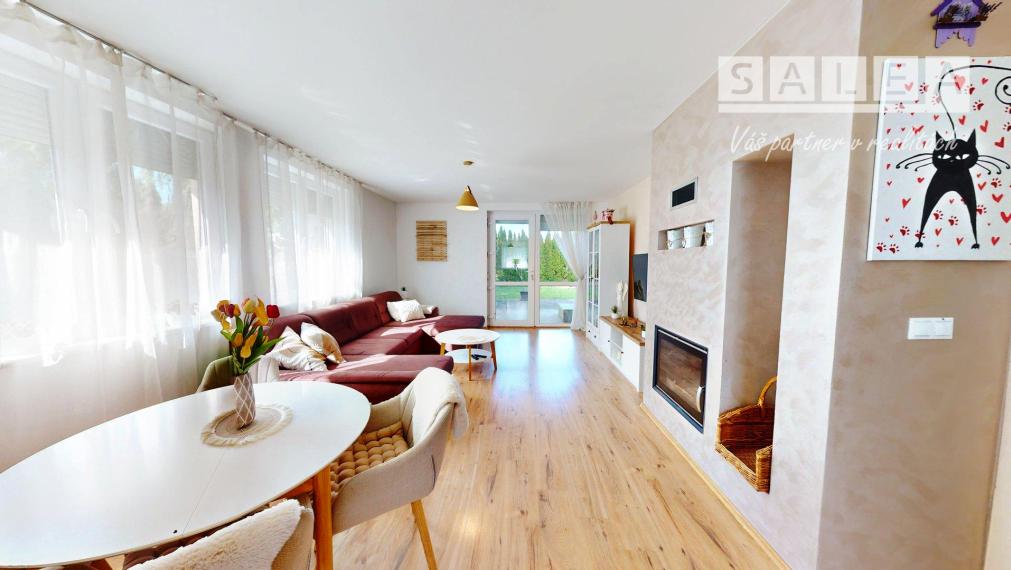 Zánovný 4i-rodinný dom a garáž na pozemku 1087m2 Tomášikovo