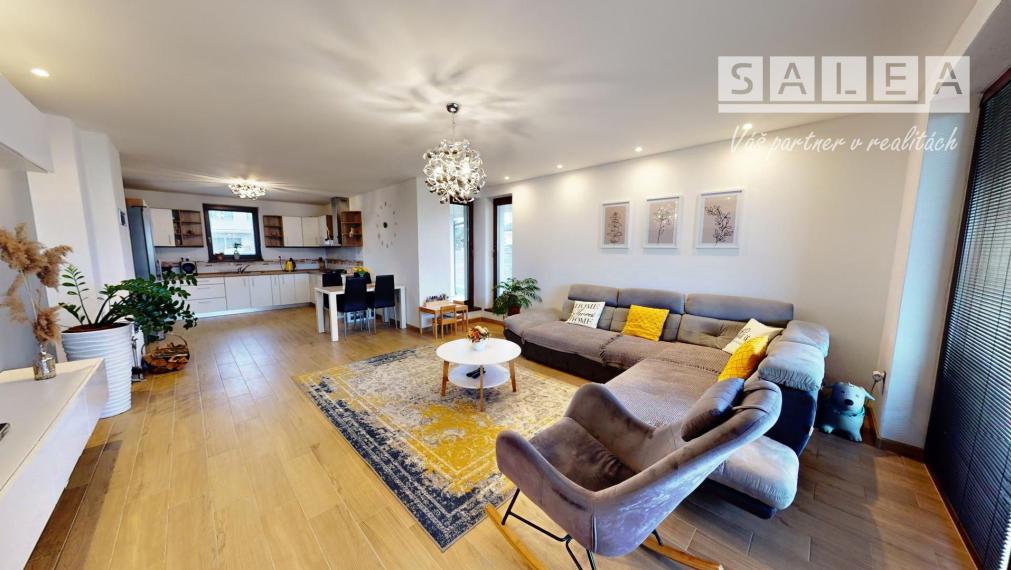 5-izbový Bungalov 226m2 na pozemku 886m2. Kajal