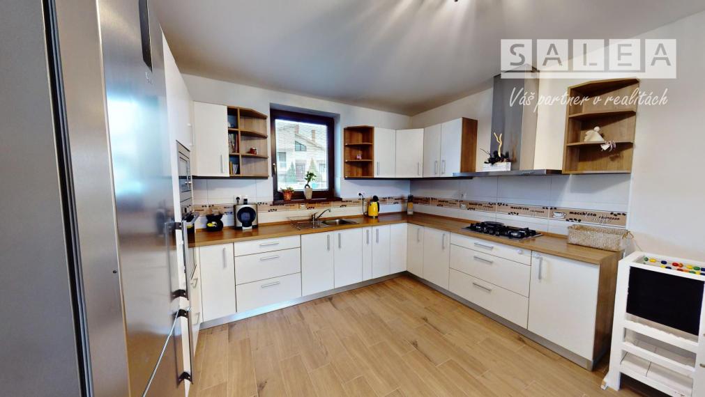 5-izbový Bungalov 226m2 na pozemku 886m2. Kajal