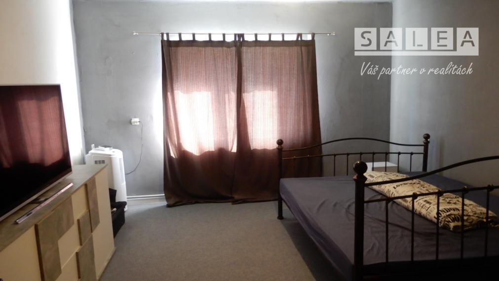 Útulný rodinný dom, 130 m2, garáž, Malé Kozmálovce, okr. Levice