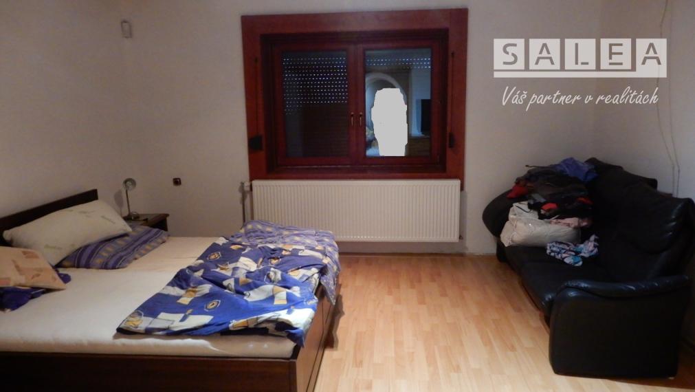 Rodinný dom, 210 m2, garáž, bazén,   Nýrovce, okr. Levice