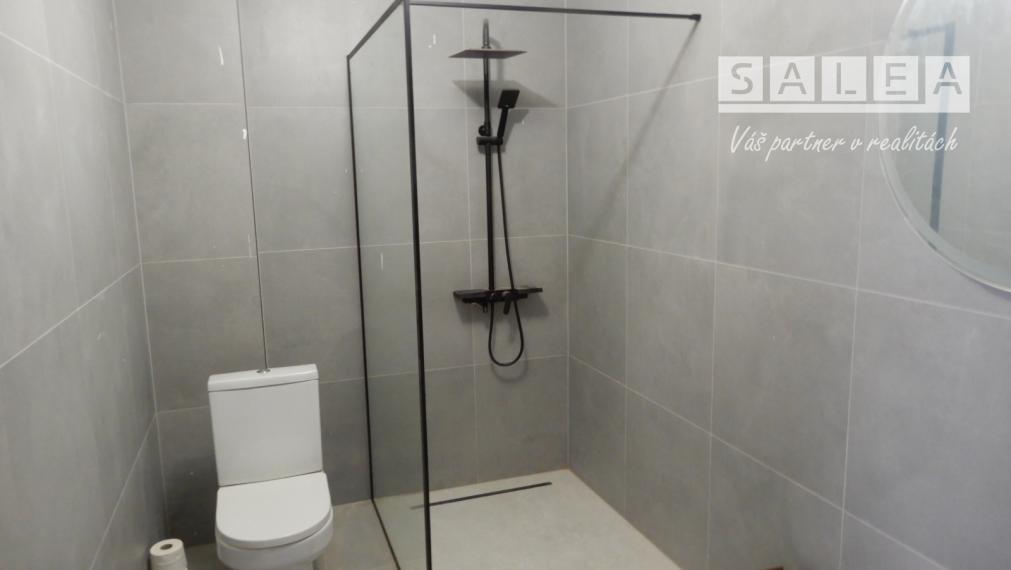 Pekný rodinný dom, 300 m2, kompletná rekonštrukcia, Hronské Kľačany, okr. Levice