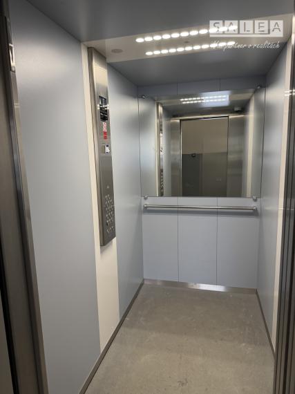 2 izbový byt P.Pazmáňa 50,50 m2, balkón, pivnica, po rekonštrukcii