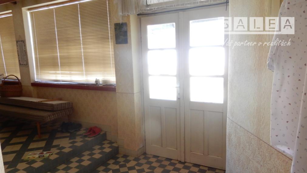 Útulný rodinný dom, 130 m2, garáž, Malé Kozmálovce, okr. Levice