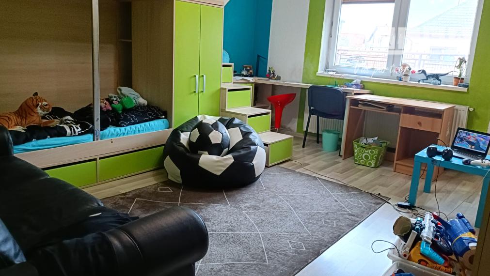 Čiastočne zrekonštruovaný 4izbový RD v Tešedíkove