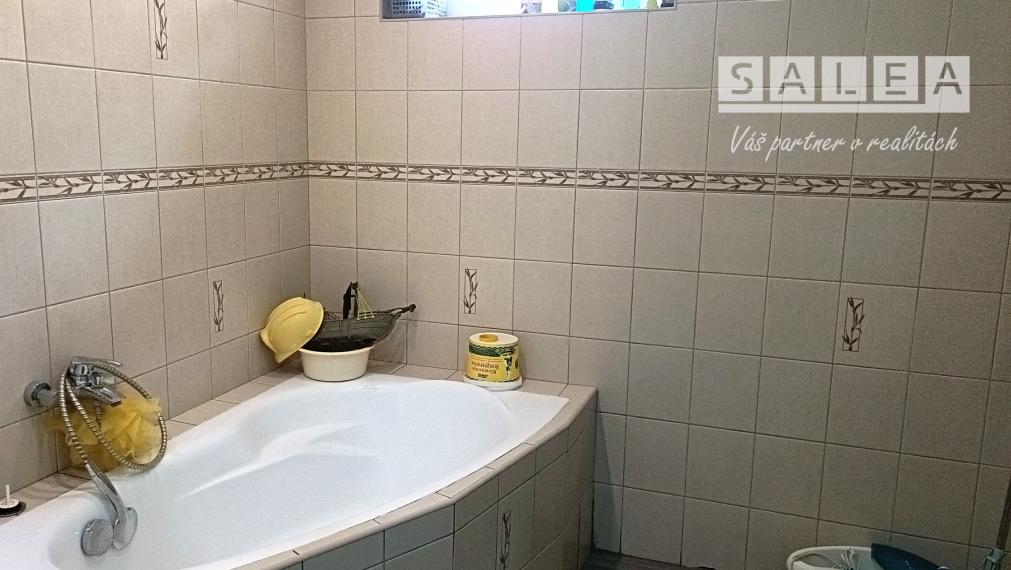 Čiastočne zrekonštruovaný 4izbový RD v Tešedíkove