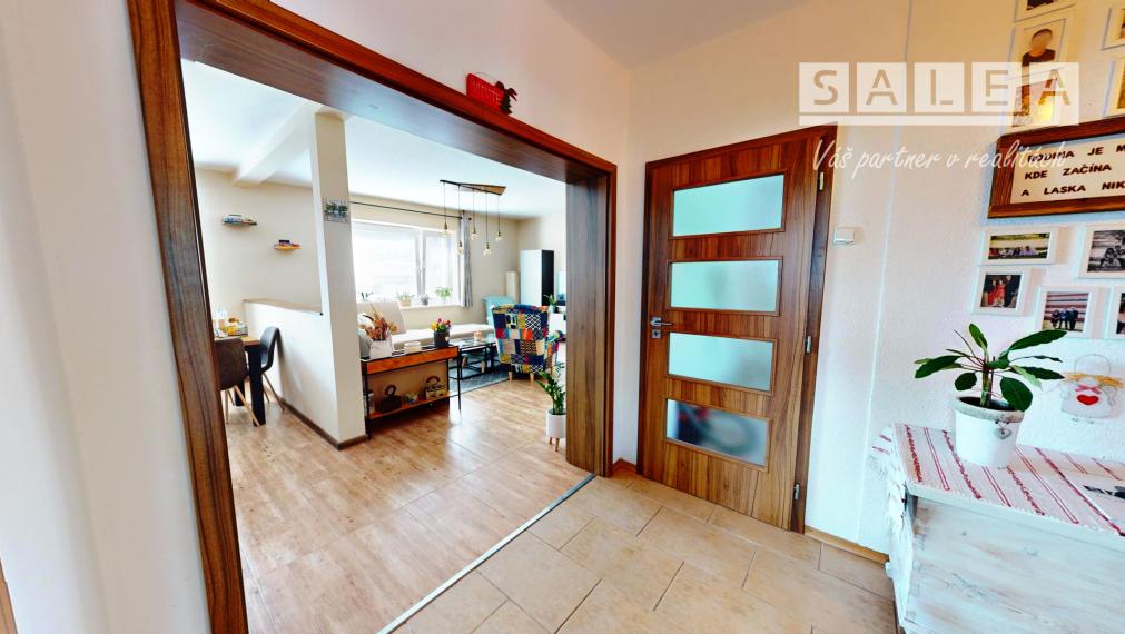 RD 4-izbový+kuchyňa+3x parkovanie (1090m2) Dubová Piešťany