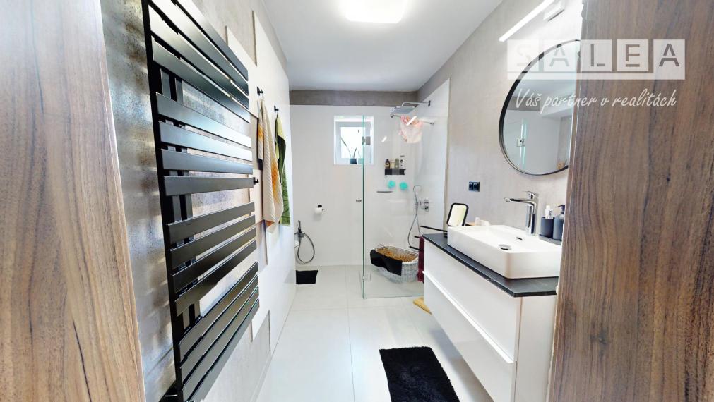 RD 4-izbový+kuchyňa+3x parkovanie (1090m2) Dubová Piešťany