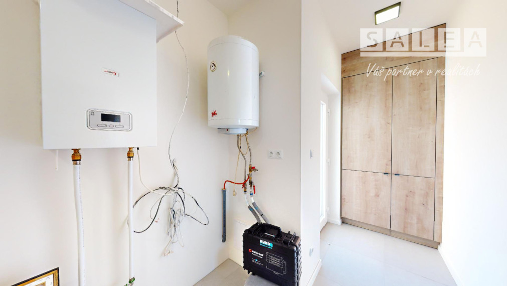 Rodinný dom(200m2) 4-izbový +1+terasa Dvorníky pri Hlohovci