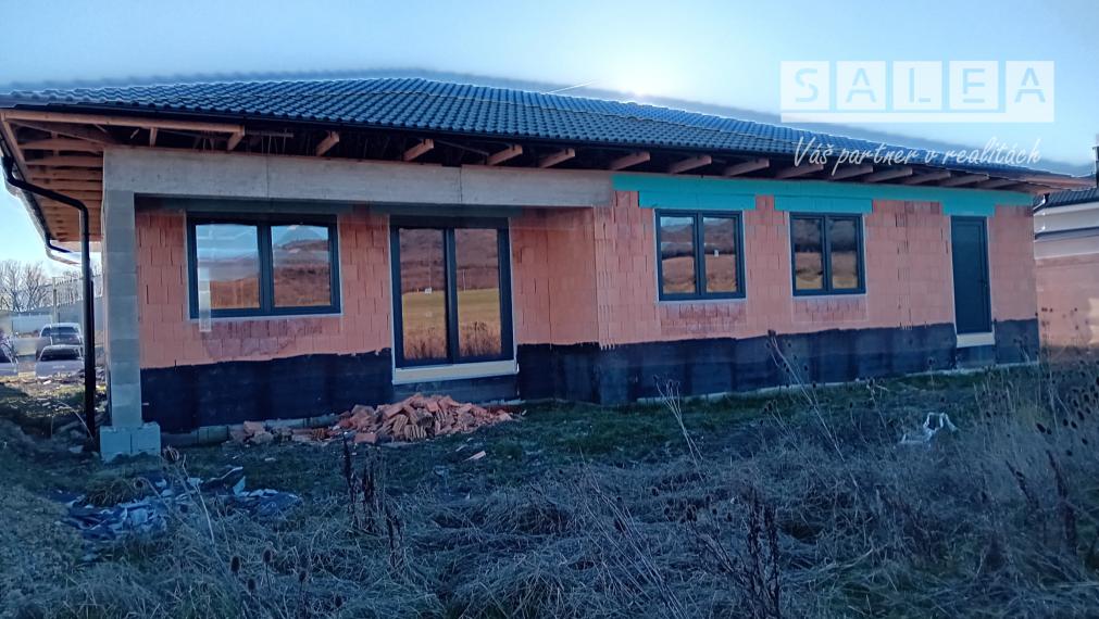 4 izbový bungalov, garáž, 600m2, Vinosady okres Pezinok