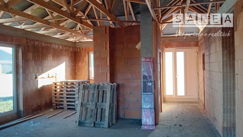 4 izbový bungalov, garáž, 600m2, Vinosady okres Pezinok