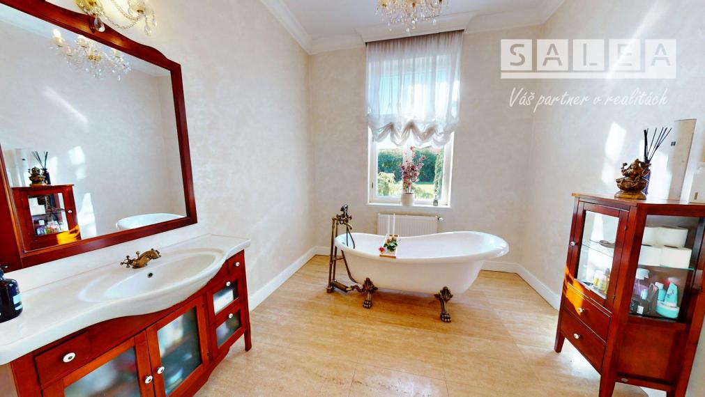3 izbový rodinný dom s veľkorysým pozemkom 943 m2 v Šali po kompletnej krásnej rekonštrukcii
