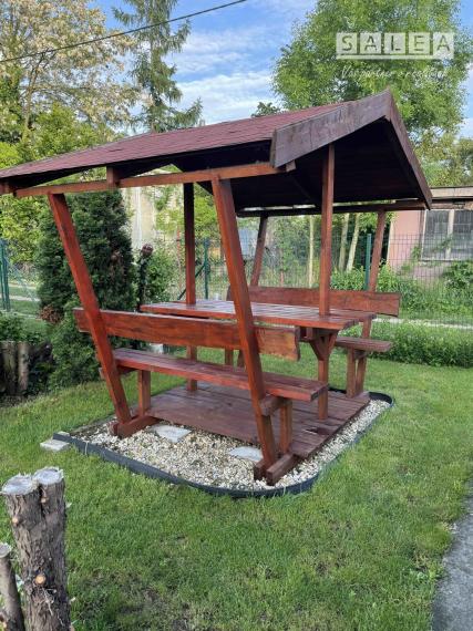 Krásna záhrada v Kráľovej nad Váhom 260 m2 v OV