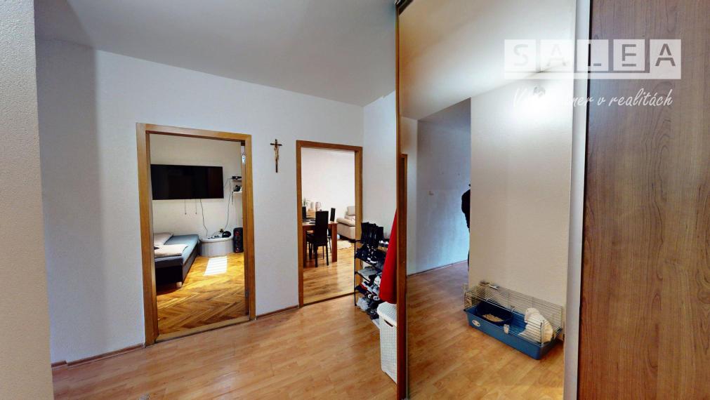 Priestranný 2,5-izbový byt v top lokalite Šale – bývanie aj investícia s okamžitým výnosom