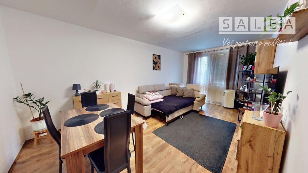 Priestranný 2,5-izbový byt v top lokalite Šale – bývanie aj investícia s okamžitým výnosom