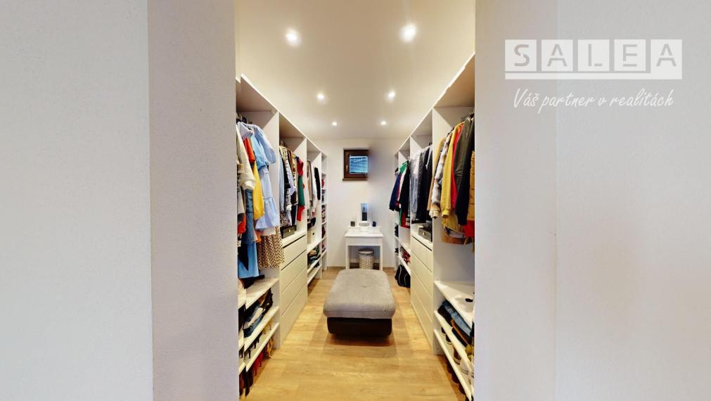 5-izbový Bungalov 226m2 na pozemku 886m2. Kajal