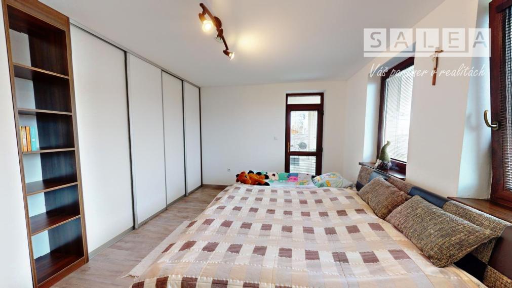 5-izbový Bungalov 226m2 na pozemku 886m2. Kajal