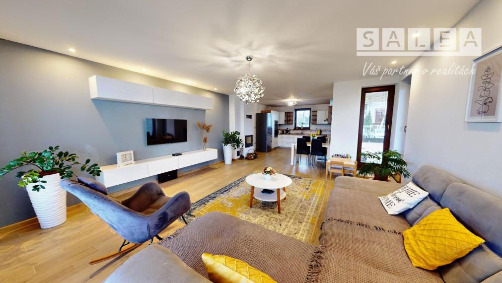 5-izbový Bungalov 226m2 na pozemku 886m2. Kajal