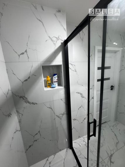 LUXUSNÝ ŠTART: Kompletne zariadený 2-izbový byt po novej rekonštrukcii – Za Hornádom v Spišskej Novej Vsi