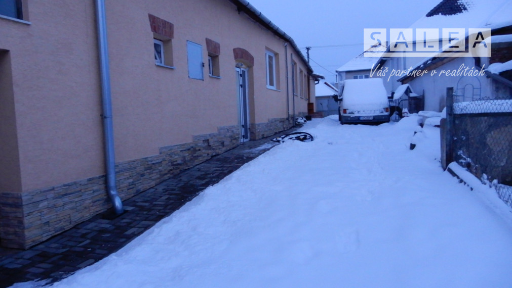 Pekný rodinný dom, 150 m2, garáž, Žemberovce, okr. Levice