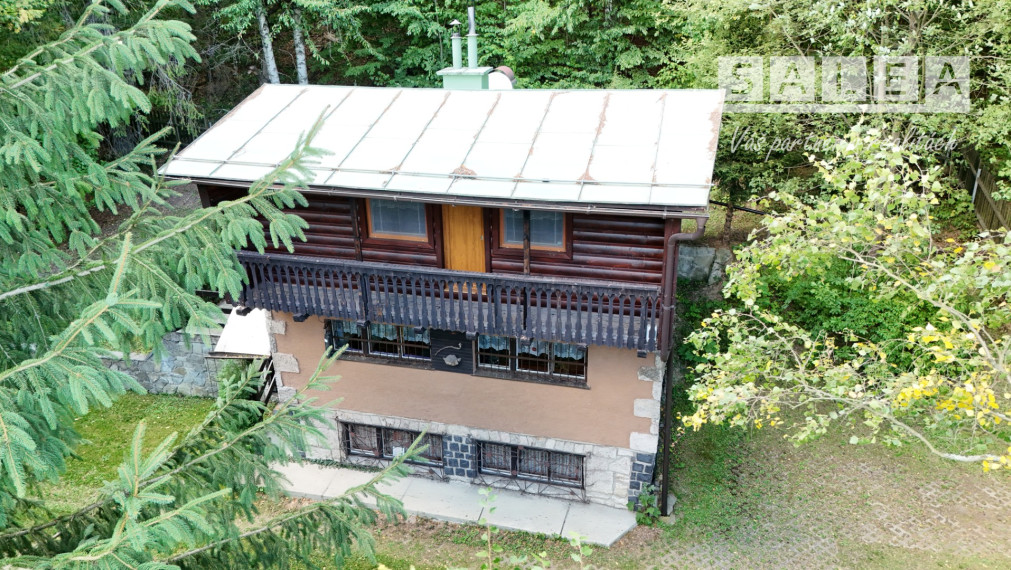 CHATA UPROSTRED LESA, POZEMOK 1782m2, ČADCA - BREHY