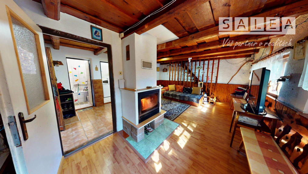 CHATA UPROSTRED LESA, POZEMOK 1782m2, ČADCA - BREHY