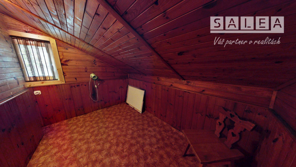 CHATA UPROSTRED LESA, POZEMOK 1782m2, ČADCA - BREHY