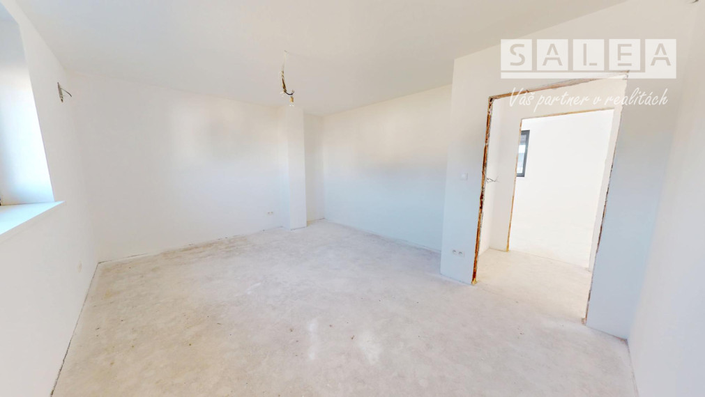 Exkluzívny poschodový dom v lukratívnej lokalite v Čunove, 286 m2, slnečný pozemok 571 m2