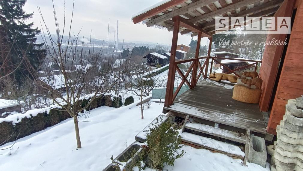 TEPLIČKA NAD VÁHOM-CHATA 4x5m s POZEMKOM 304m2-TOP LOKALITA