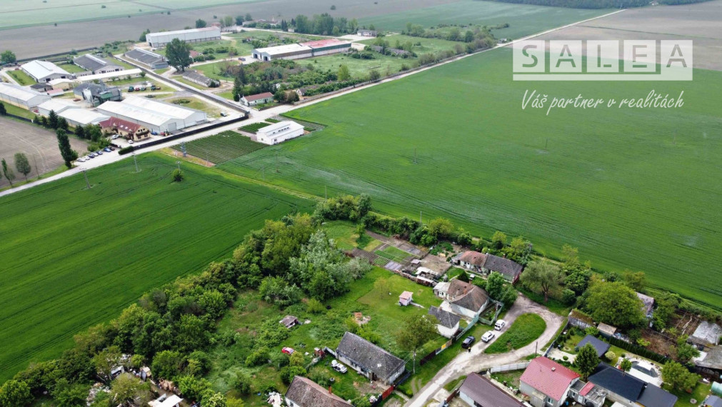 Stavebný pozemok 1 767m2 v tichej lokalite | Tomášikovo