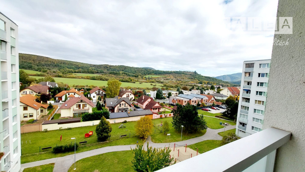 Prenájom 2 izbového bytu v Žiari nad Hronom