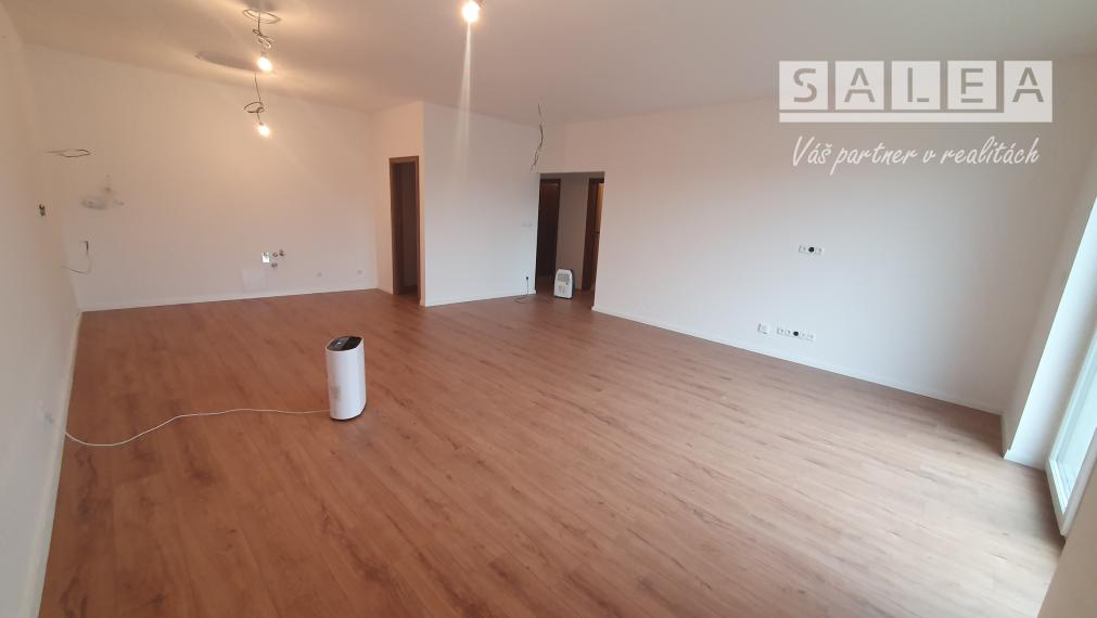 RD 4x izba + kuchyňa (200m2)+3x parkovanie Dvorníky pri HC