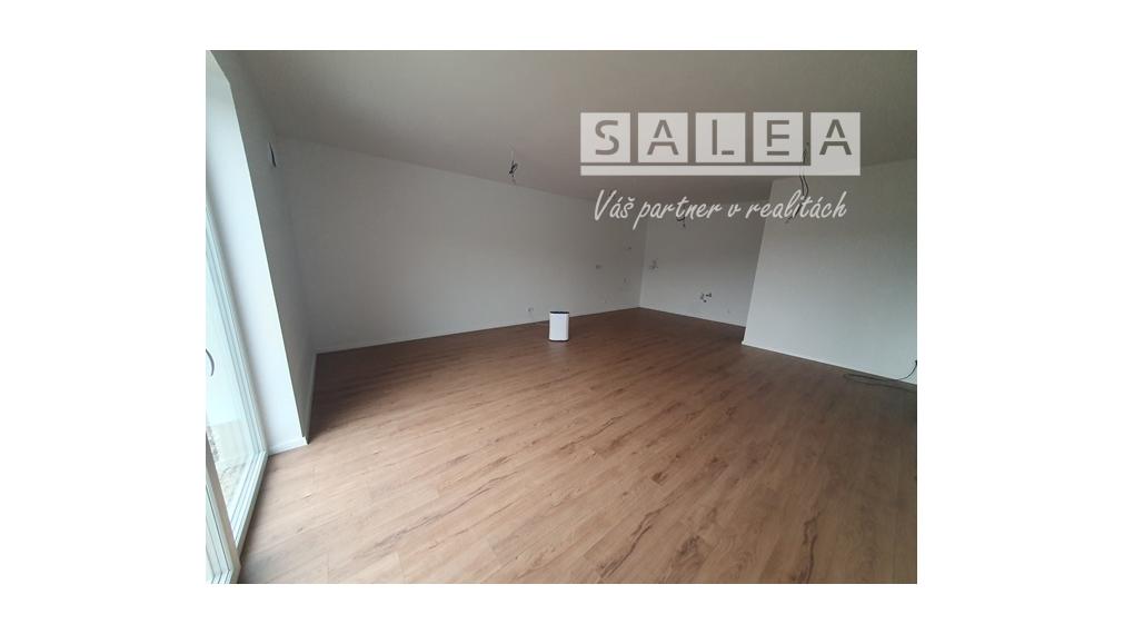 RD 4x izba + kuchyňa (200m2)+3x parkovanie Dvorníky pri HC