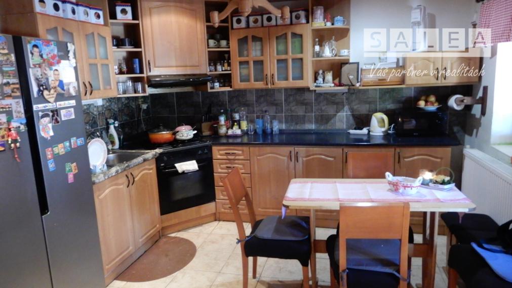 Útulný rodinný dom, 13 m2, garáž, letná kuchyňa, Veľké Ludince, okr. Levice