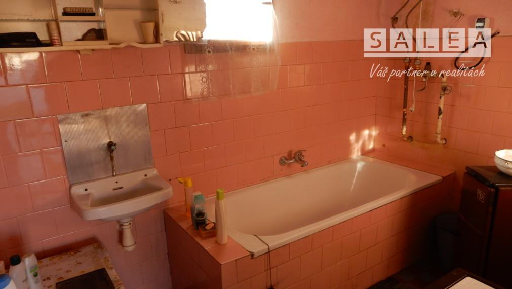 Rodinný dom, 130 m2, garáž, letná kuchyňa, Farná, okr. Levice