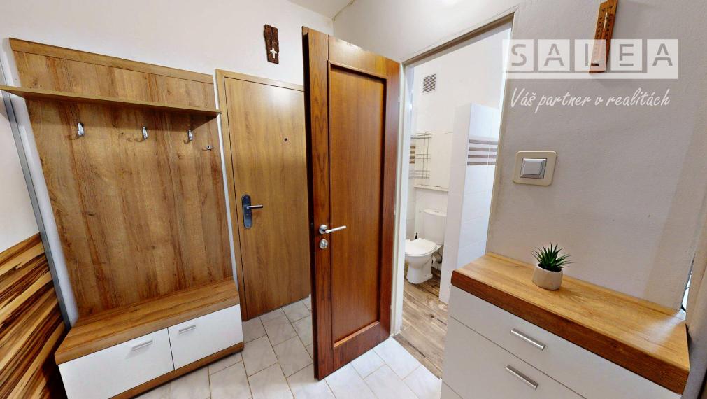 Kompletná rekonštrukcia, skvelá lokalita, výťah – 3-izbový byt Šaľa