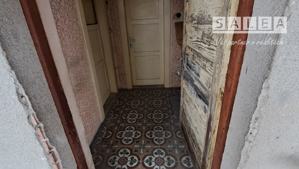 Rodinný dom  v obci Ostrý Grúň s pozemkom a záhradou 4462m2