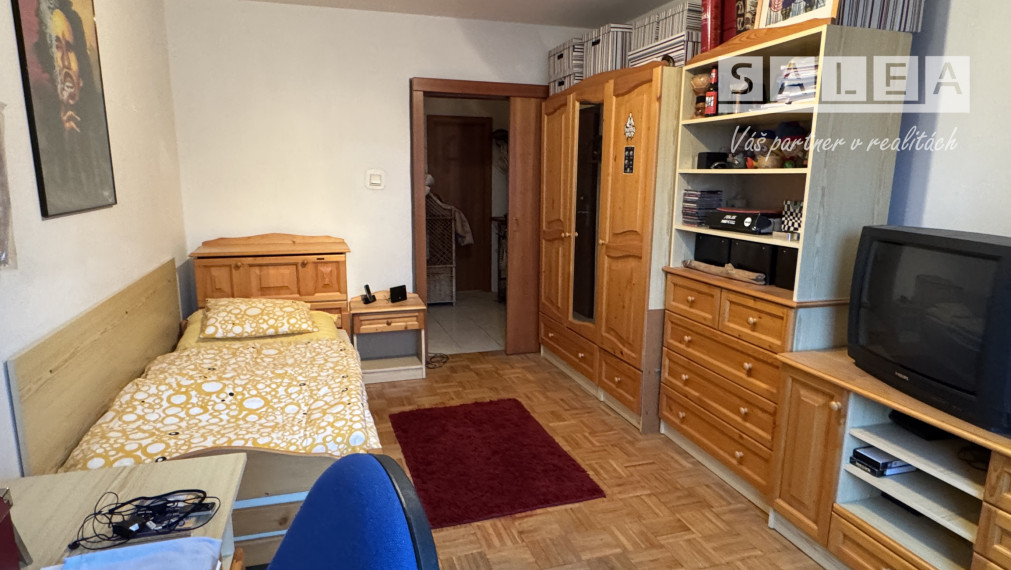 4 izbový byt, veľký byt 82,9 m2 ul. Mostová Šaľa