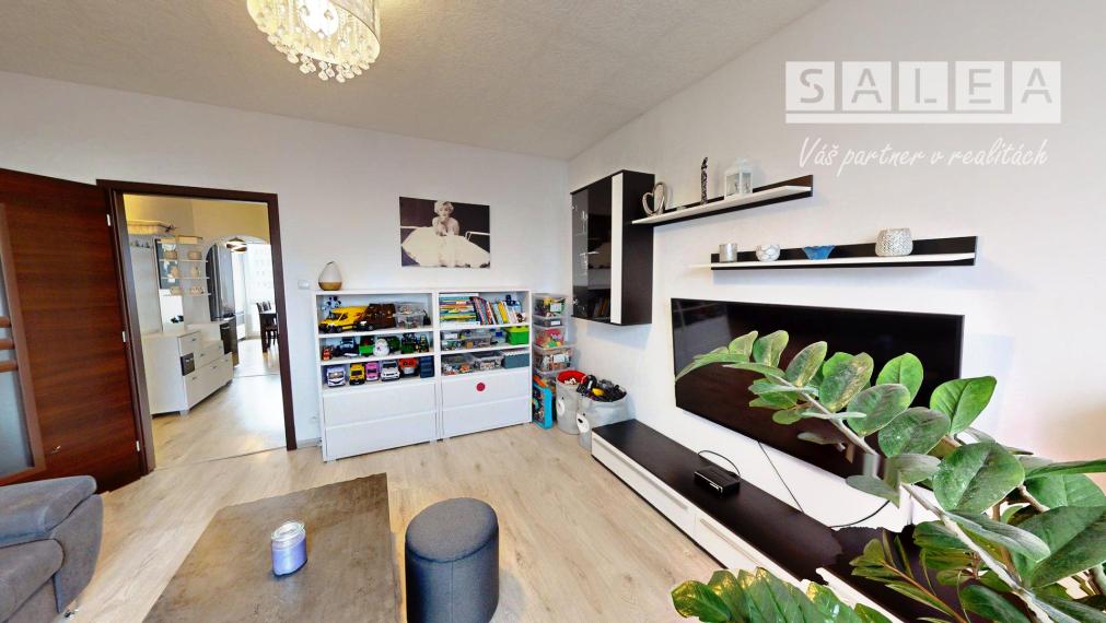 ZREKONŠTRUOVANÝ 2-IZBOVÝ BYT, LOGGIA, 49m², ŽILINA - SOLINKY