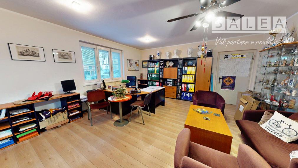 OBCHODNÝ PRIESTOR S KANCELÁRIOU, 98,60 m², ŽILINA – ŠAŠVÁRKA