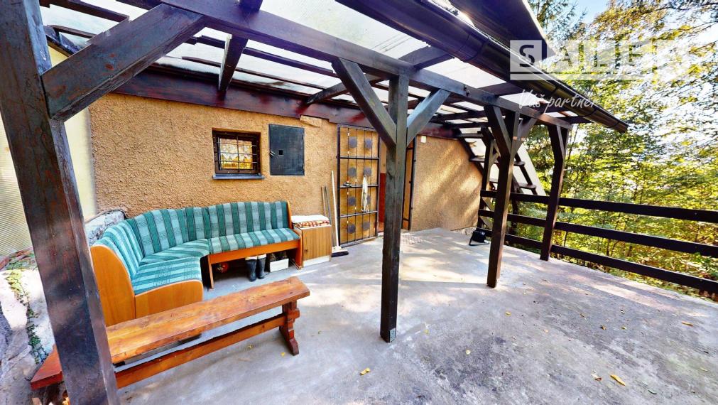 CHATA UPROSTRED LESA, POZEMOK 1782m2, ČADCA - BREHY