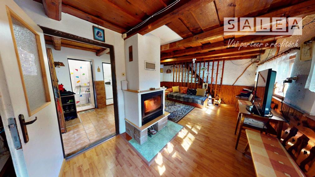 CHATA UPROSTRED LESA, POZEMOK 1782m2, ČADCA - BREHY