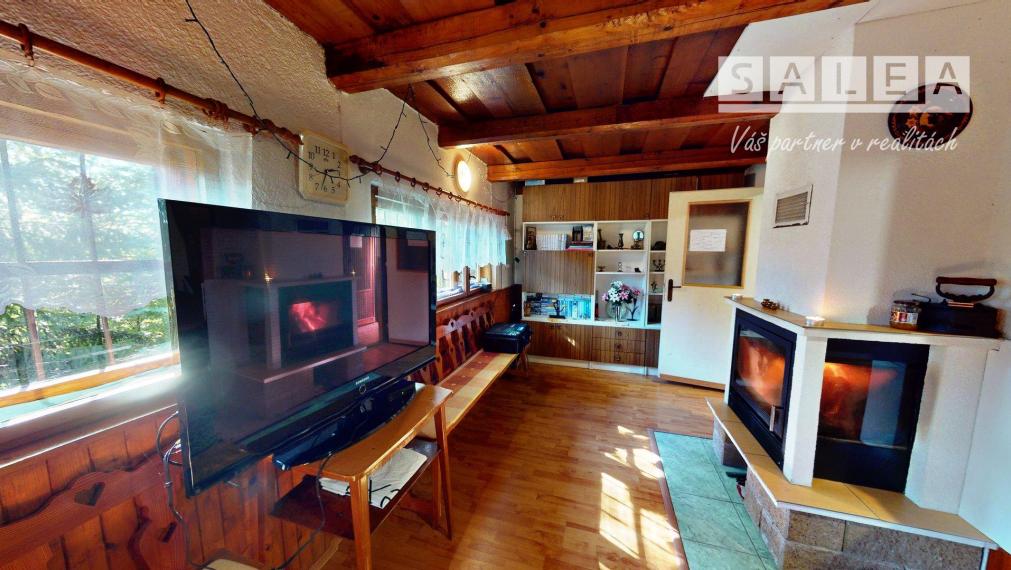 CHATA UPROSTRED LESA, POZEMOK 1782m2, ČADCA - BREHY