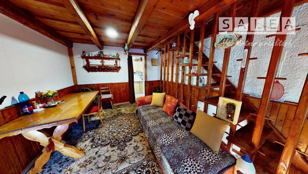 CHATA UPROSTRED LESA, POZEMOK 1782m2, ČADCA - BREHY